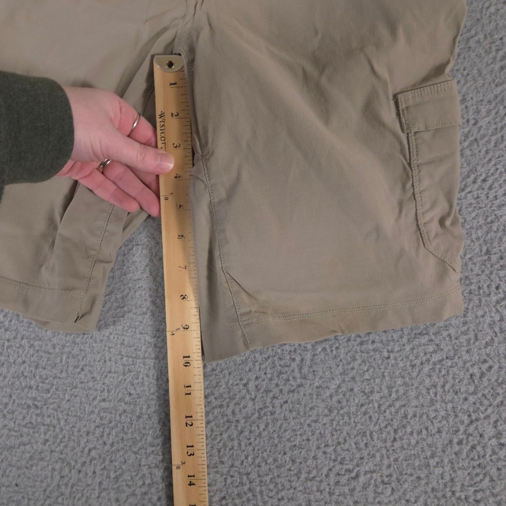 Duluth Trading Co Shorts Womens 8 Tan Dry on the Fly Cargo Stretch Hiking 10" - Picture 3 of 9